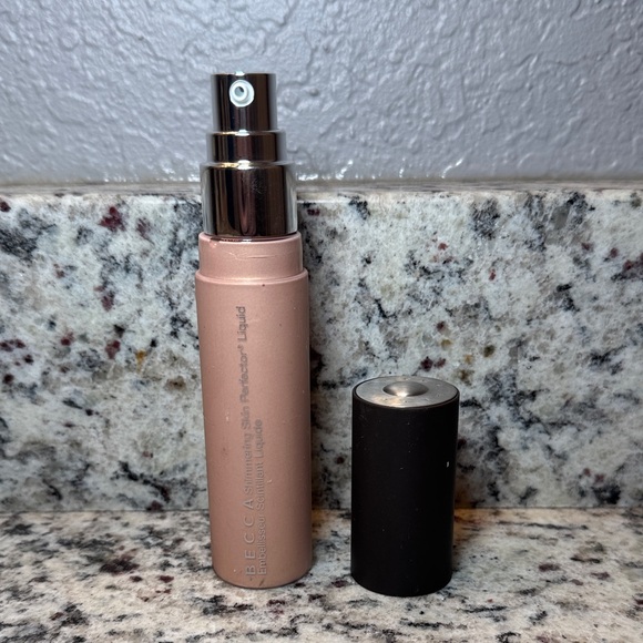 BECCA Champagne POP Shimmering Skin Perfector Liquid - Picture 3 of 8